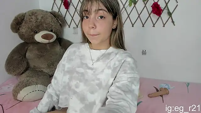 emma grays2 online show from 10/10/25, 04:00