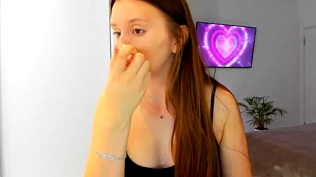 BeatriceAddams online show from 09/10/25, 11:32