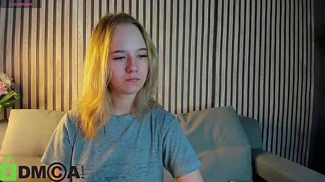 Casey Sweeet online show from 10/02/25, 12:50