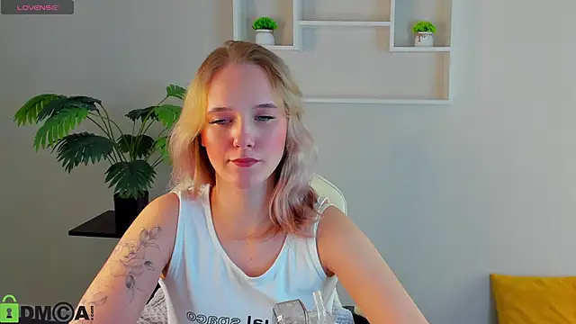 Casey Sweeet online show from 10/15/25, 02:50