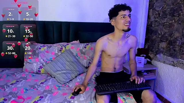 Snapshot of Chris_Angel_ chatting on 10/10/25, 12:59 Chris Angel online show from 10/10/25, 12:59