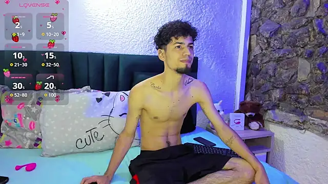 Snapshot of Chris_Angel_ chatting on 11/08/25, 12:49 Chris Angel online show from 11/08/25, 12:49