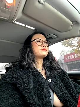 wen521 online show from 11/11/25, 01:27