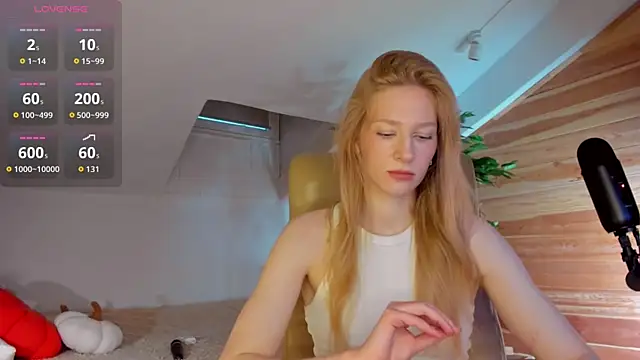 AuroraShoww online show from 11/06/25, 01:34