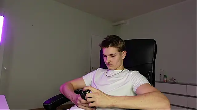 Mark Karson online show from 11/03/25, 08:21