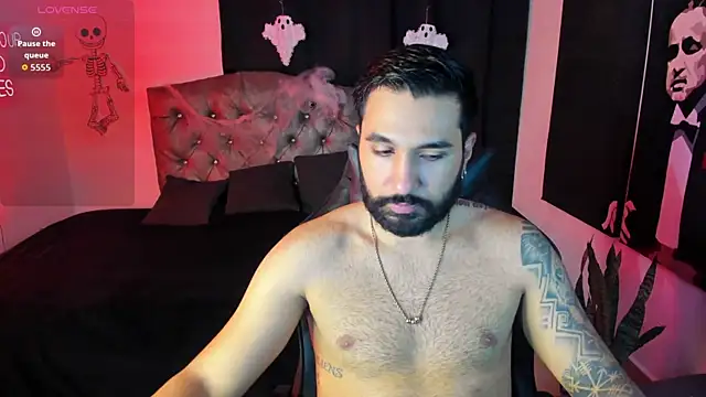 Snapshot of DanteAndVictoria chatting on 10/30/25, 11:16 DanteAndVictoria online show from 10/30/25, 11:16