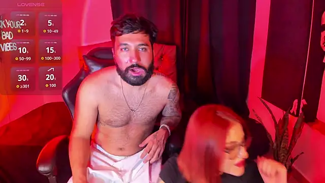 Snapshot of DanteAndVictoria chatting on 11/06/25, 04:57 DanteAndVictoria online show from 11/06/25, 04:57