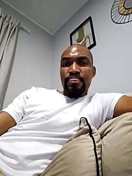 Snapshot of mojaymort chatting on 10/08/25, 05:43 mojaymort online show from 10/08/25, 05:43