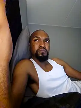 Snapshot of mojaymort chatting on 10/30/25, 05:24 mojaymort online show from 10/30/25, 05:24