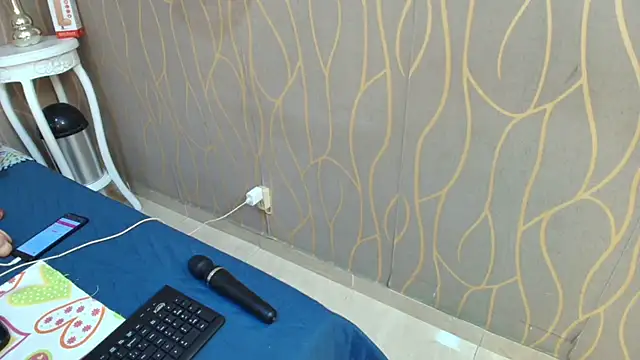 katybrownss online show from 10/10/25, 08:35