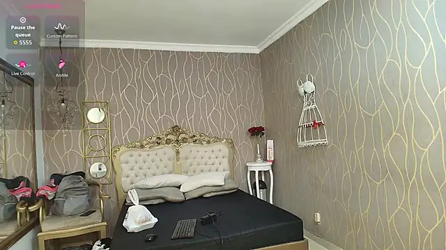 katybrownss online show from 10/20/25, 08:20