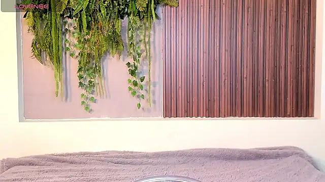 Dakotaferreti online show from 10/13/25, 09:48