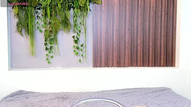 Dakotaferreti online show from 10/14/25, 08:20