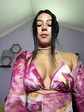 Snapshot of Luna-Smitt chatting on 09/20/25, 11:33 Luna-Smitt online show from 09/20/25, 11:33