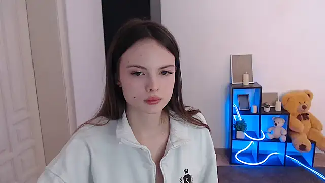 Ariella ari online show from 11/17/25, 01:50