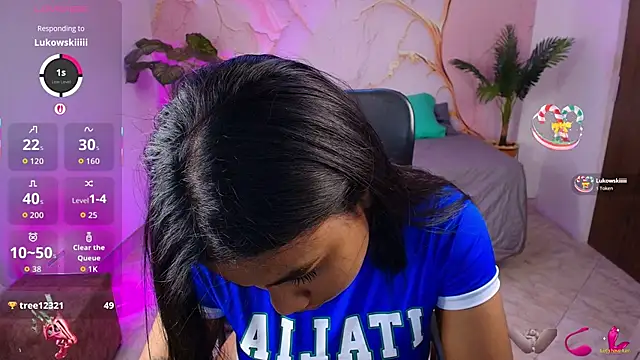 Snapshot of sharlottxl chatting on 11/04/25, 12:54 sharlottxl online show from 11/04/25, 12:54