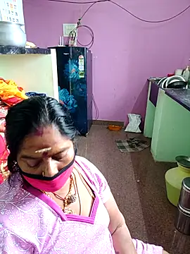Snapshot of amuthasree chatting on 10/01/25, 10:10 amuthasree online show from 10/01/25, 10:10