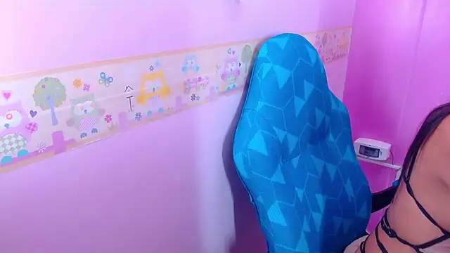 EMMA ROGGER online show from 09/11/25, 05:24