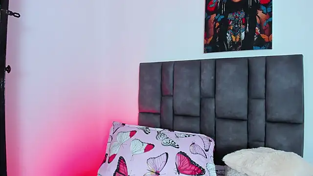 abby jones2 online show from 10/18/25, 03:31