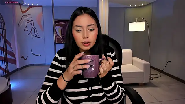 Snapshot of AmbarJames_ chatting on 10/09/25, 10:46 AmbarJames online show from 10/09/25, 10:46