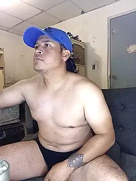 Snapshot of guscab69 chatting on 11/19/25, 04:34 guscab69 online show from 11/19/25, 04:34