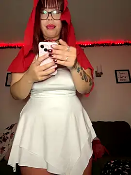 Snapshot of moan4mona chatting on 10/26/25, 03:01 moan4mona online show from 10/26/25, 03:01