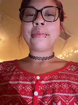 Snapshot of moan4mona chatting on 11/28/25, 01:08 moan4mona online show from 11/28/25, 01:08