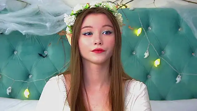 Snapshot of KeiraAsti chatting on 10/26/25, 06:08 KeiraAsti online show from 10/26/25, 06:08