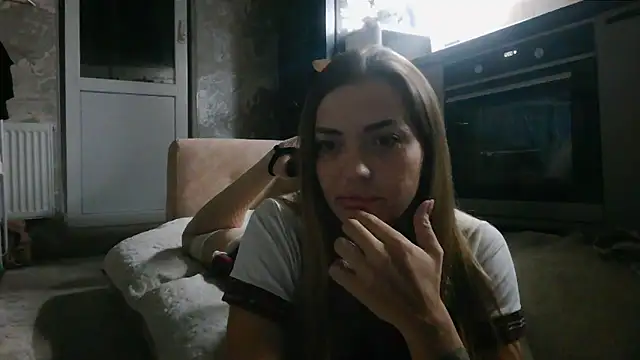 MoonChristie online show from 09/30/25, 08:47