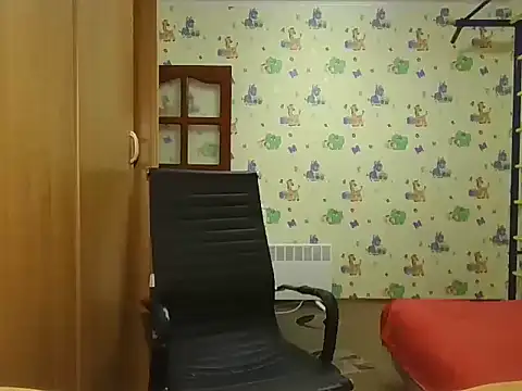 Snapshot of chiraq1945 chatting on 10/17/25, 05:48 chiraq1945 online show from 10/17/25, 05:48