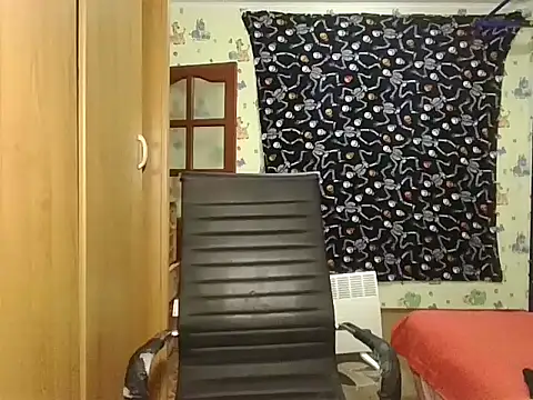 Snapshot of chiraq1945 chatting on 10/27/25, 07:29 chiraq1945 online show from 10/27/25, 07:29