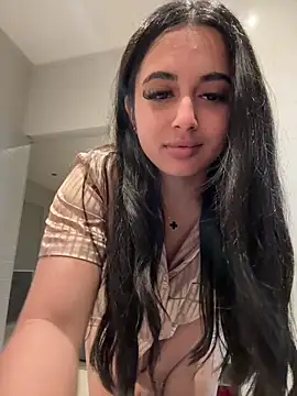 LilMisIndianx online show from 10/27/25, 05:55