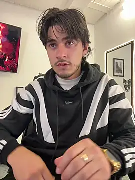 Elian savoy online show from 10/18/25, 10:43