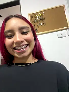 ximena vasquez8 online show from 11/15/25, 11:21