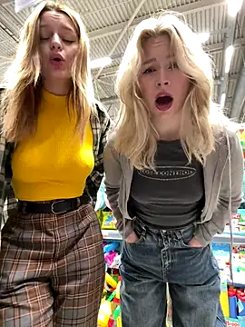 Cum girlss online show from 10/19/25, 04:13