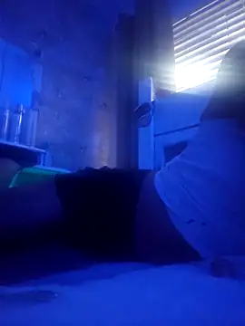 Snapshot of Tannedtattooed69 chatting on 09/29/25, 06:07 Tannedtattooed69 online show from 09/29/25, 06:07