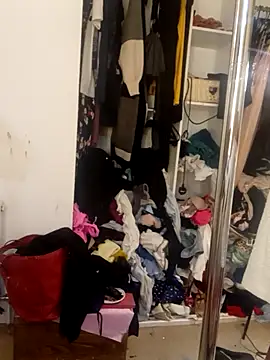 Snapshot of Tannedtattooed69 chatting on 11/26/25, 10:55 Tannedtattooed69 online show from 11/26/25, 10:55