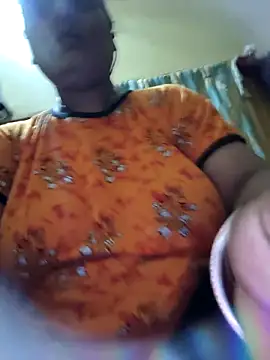 Cute Amiya online show from 10/24/25, 08:27