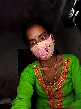 Snapshot of Babhi_Love chatting on 11/12/25, 05:52 Babhi Love online show from 11/12/25, 05:52