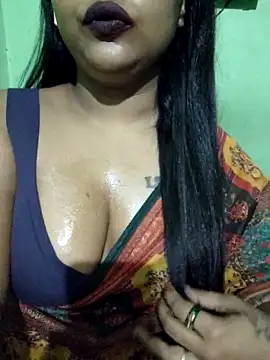 Snapshot of JIYA-04 chatting on 09/27/25, 12:54 JIYA-04 online show from 09/27/25, 12:54