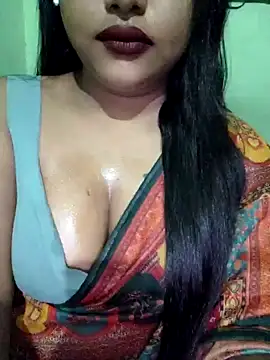 Snapshot of JIYA-04 chatting on 10/19/25, 01:45 JIYA-04 online show from 10/19/25, 01:45