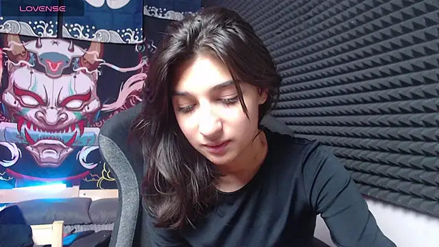 Snapshot of Elfy_Rare_ chatting on 11/14/25, 08:07 Elfy Rare online show from 11/14/25, 08:07