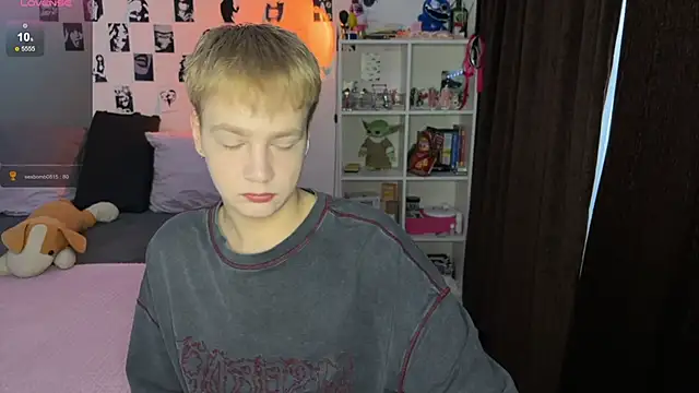 Snapshot of olivertasty chatting on 11/15/25, 12:13 olivertasty online show from 11/15/25, 12:13