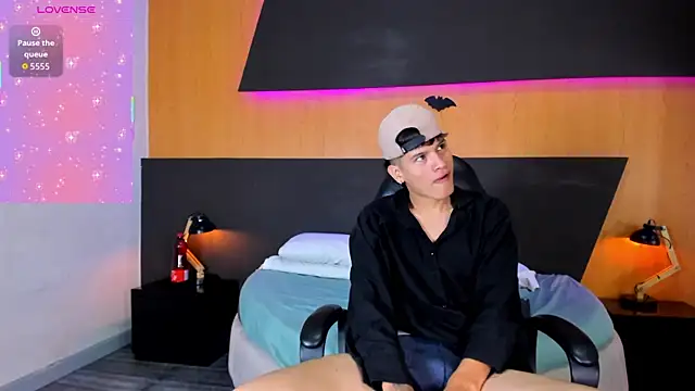 Snapshot of Dakota_Monroe chatting on 11/05/25, 11:54 Dakota Monroe online show from 11/05/25, 11:54