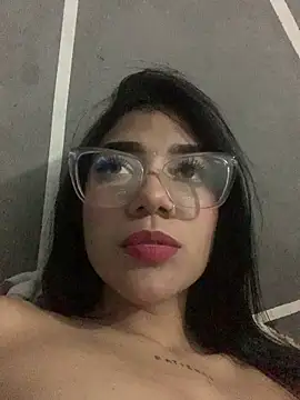 ElaRose 12 online show from 11/18/25, 11:26