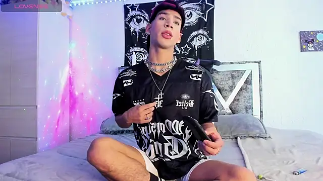 Dark Boy26 online show from 10/08/25, 09:12