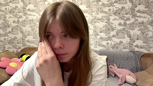 Snapshot of CoralinaEastoy chatting on 09/10/25, 08:20 CoralinaEastoy online show from 09/10/25, 08:20