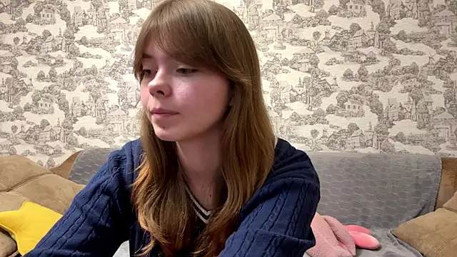Snapshot of CoralinaEastoy chatting on 09/16/25, 08:43 CoralinaEastoy online show from 09/16/25, 08:43