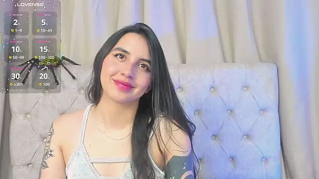 kaylee lee online show from 10/16/25, 04:24