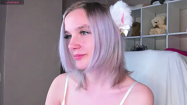 Carolin Miller online show from 11/21/25, 09:19